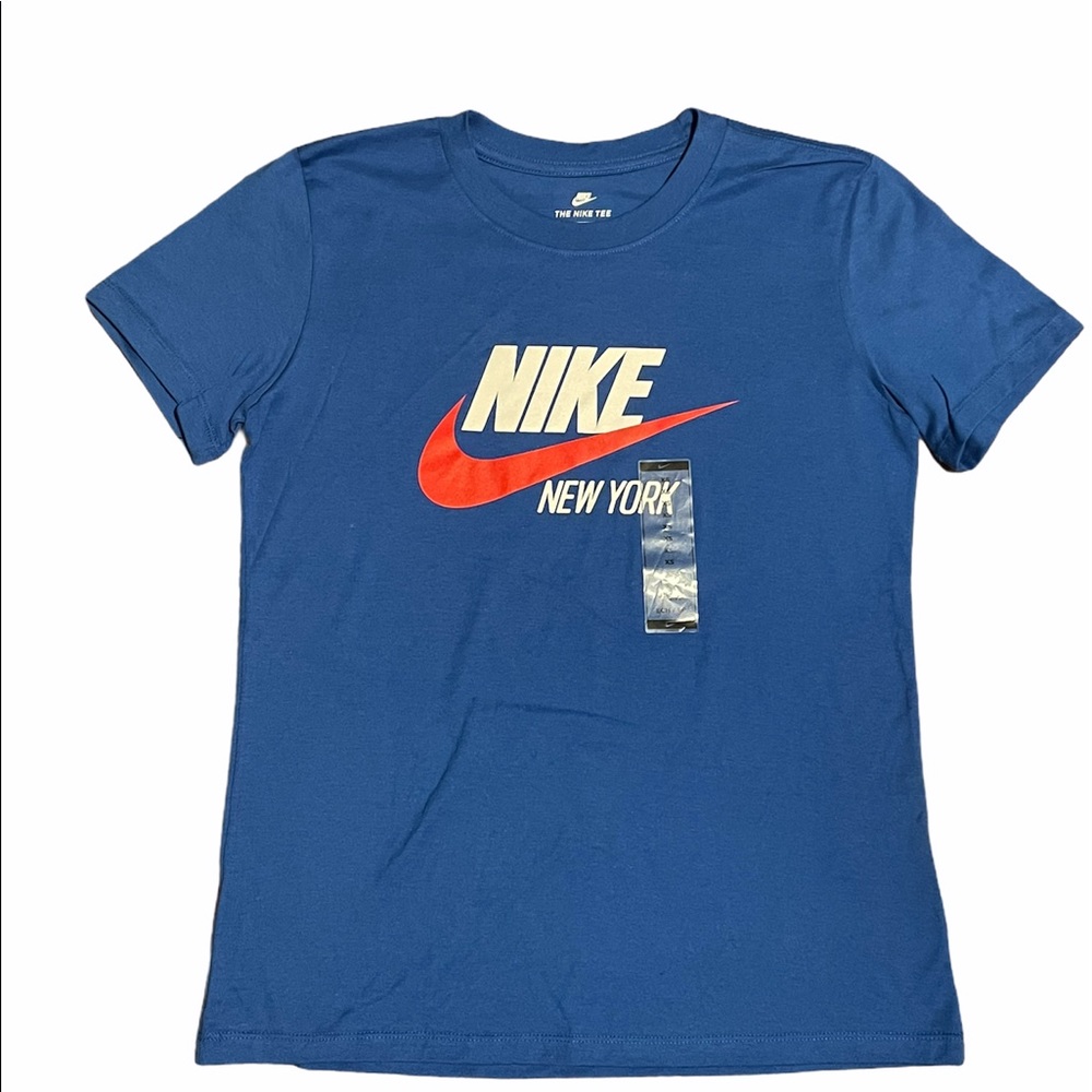 Women’s Nike Tee